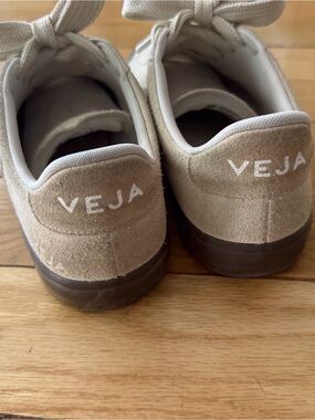 VEJA Women’s Suede Sneakers in Beige and White